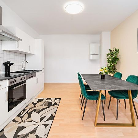 Smart Home - Essen - Perfect For 5 Guests! Central - Balcony - Netflix - Free Parking Zone Zewnętrze zdjęcie