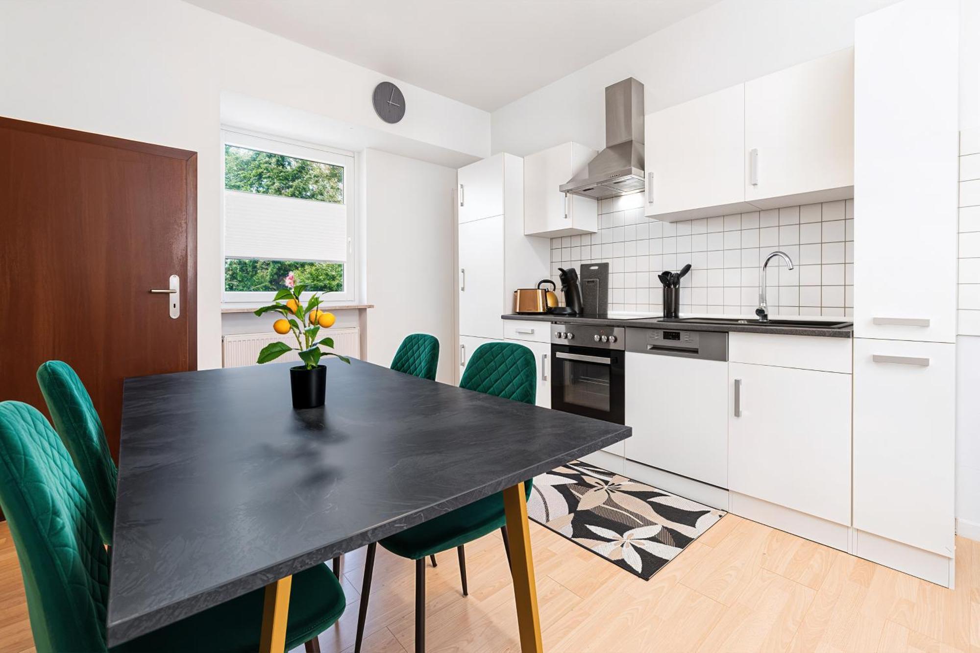 Smart Home - Essen - Perfect For 5 Guests! Central - Balcony - Netflix - Free Parking Zone Zewnętrze zdjęcie